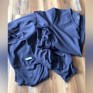 MATERNITY SCRUB SETS! 🥰